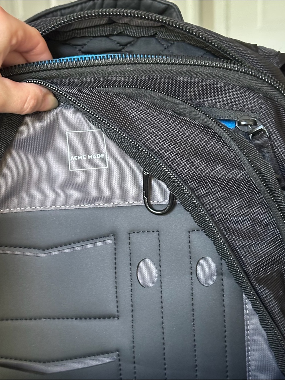 Acme Made Union Street Traveler Commuter Backpack Laptop Bag in Black EXCELLENT! - Picture 12 of 15
